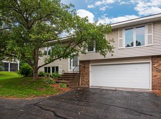 1649 W 140th St, Burnsville, MN 55337