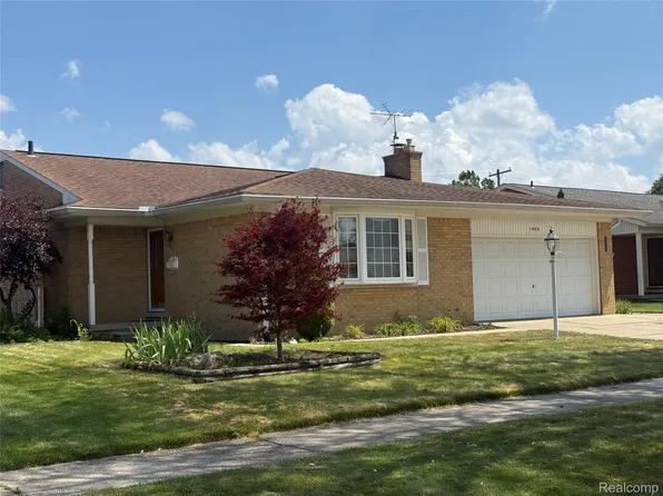 1408 Amboy St, Dearborn Heights, MI 48127