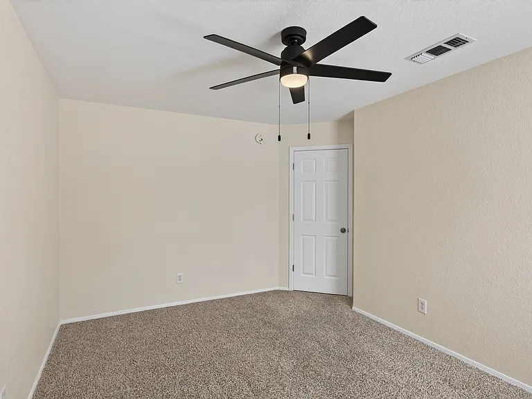 10360 E Malta St — Photo 32