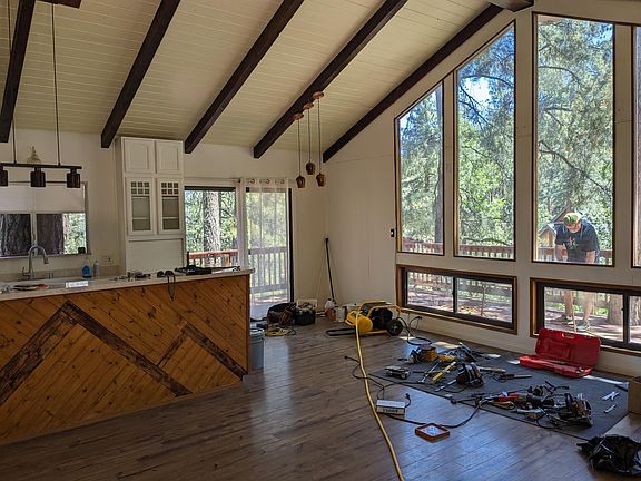 3rd image of 2029 Symonds Dr