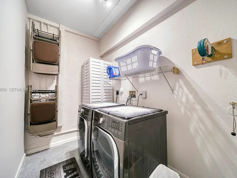 16403 SW 79th Ln — Photo 14