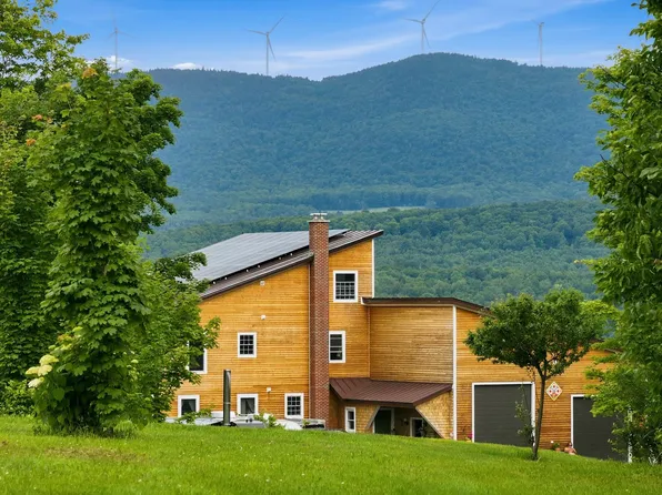 1090 Center Road #1, Albany, VT 05820