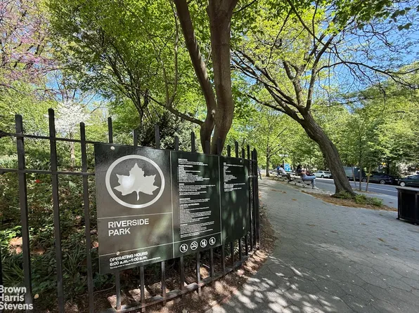 360 Riverside Drive 8A image 16 of 17