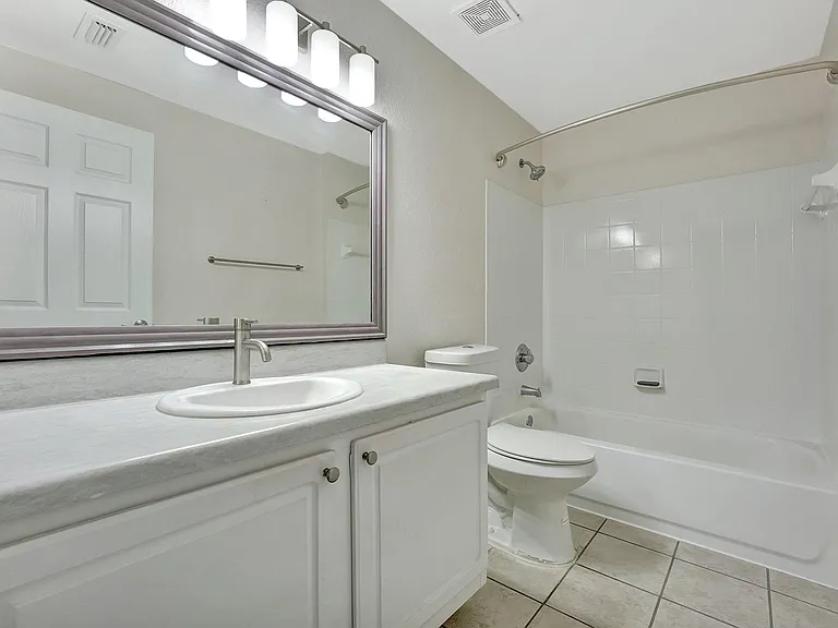 15055 Michelangelo Blvd — Photo 9