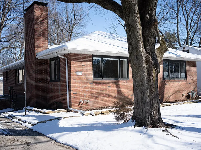 1014 W Springfield Ave — Photo 10