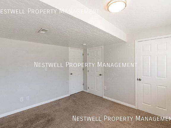 4th image of 2077 W 1835th St N