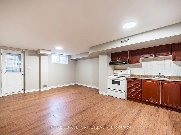 176 Wright Ave #BASEMENT — Photo 15