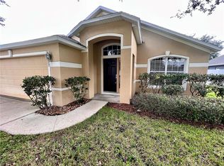 3985 Hillingdon Rd, Tavares, FL 32778