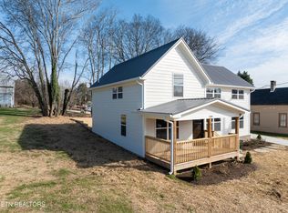 308 W Hill Ave, Friendsville, TN 37737