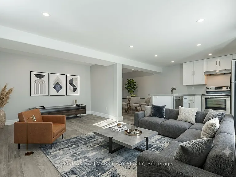 33 A Grove St E #LOWER — Photo 2