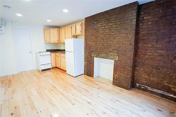 Rented by DSA Realty | media 22