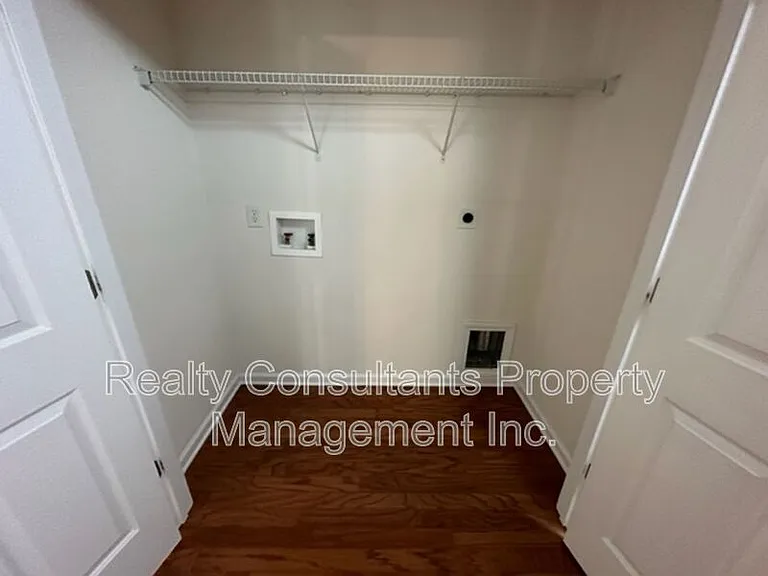 2152 Rosemont Dr — Photo 15