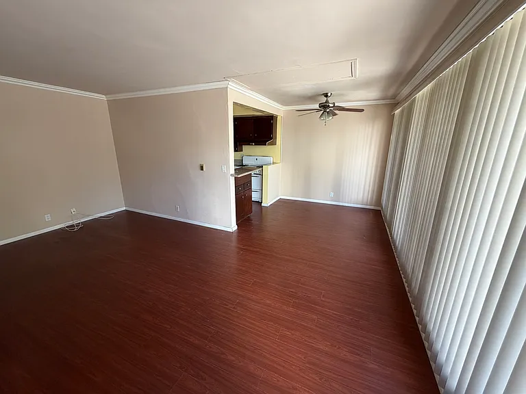 1221 S Sherbourne Dr #2 — Photo 2