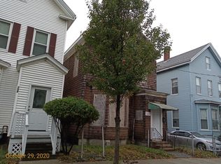 136 Orange St, Chelsea, MA 02150