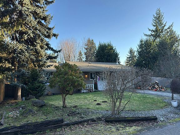 3rd image of 12221 218th Avenue Ct E