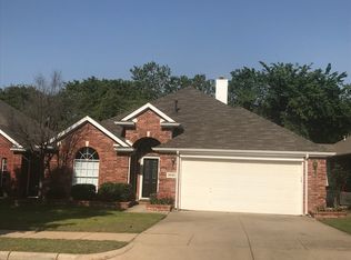 3645 Blue Spruce Dr, Euless, TX 76040