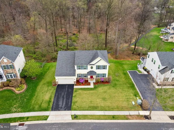 30 Inniscrone Dr, Avondale, PA 19311