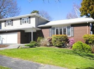 5 Gerald Rd, Marblehead, MA 01945