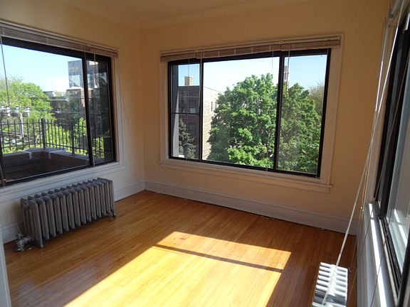 3rd image of 1220 W Farwell Ave APT 2