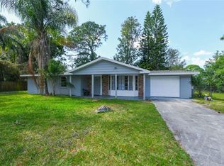 910 Olympia Rd, Venice, FL 34293