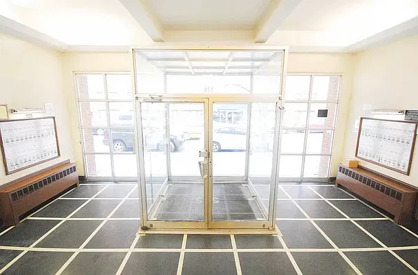 Rented by MOTION New York | media 5