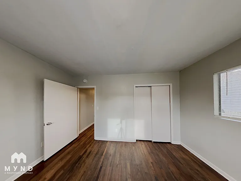4813 Court M — Photo 11