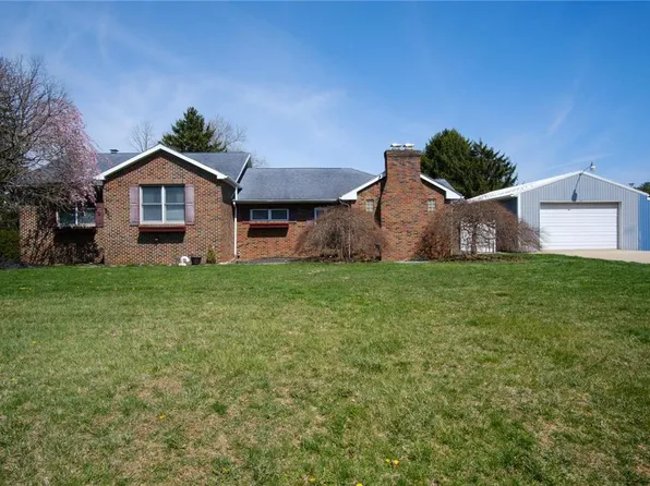4841 Apple Ln, Center Valley, PA 18034