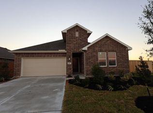 682 Daniels Lake Ln, Dayton, TX 77535