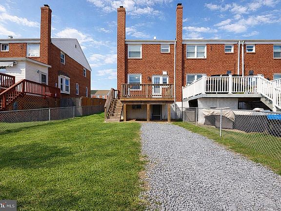 2nd image of 1915 Quentin Rd