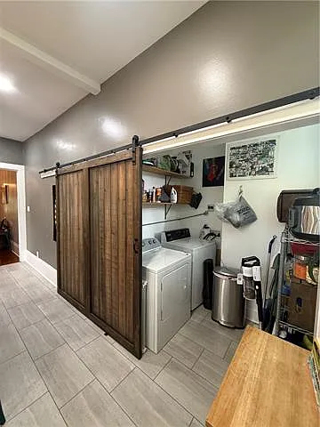535 Bouny St — Photo 18