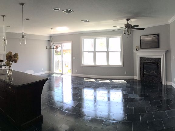 3rd image of 376 Guyon Ave