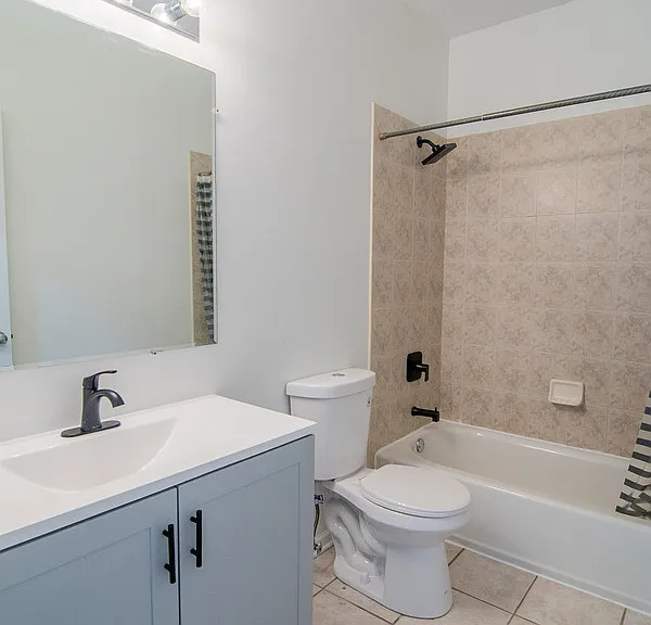 2534 W Harrison St #1 — Photo 9