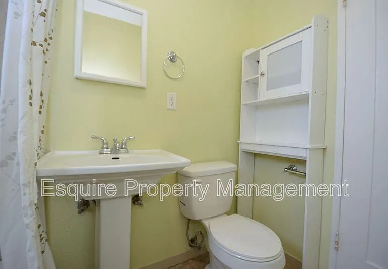 264 Franklin Ln — Photo 11