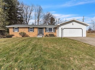1973 Overlook Dr, Hermitage, PA 16148
