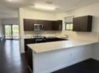 15500 SW 136th St #6-211, Miami, FL 33196