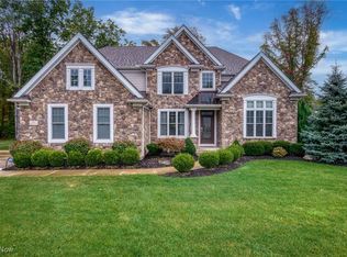 32557 Muirfield Dr, Avon Lake, OH 44012