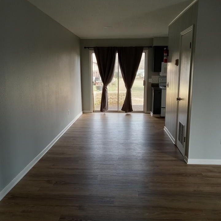 2nd image of 226 Medical Dr APT 44
