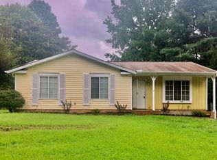 7832 Elm Tree Ln, Charlotte, NC 28227
