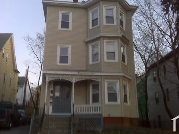48 Fox St #1, Worcester, MA 01604