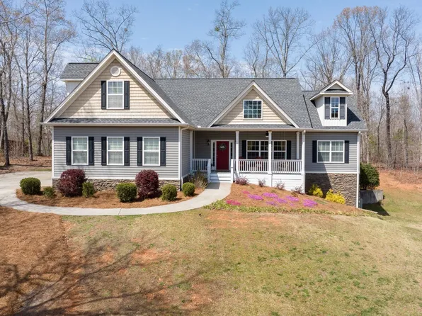 268 Northwoods Dr, Mount Airy, GA 30563