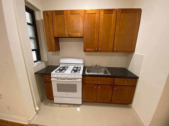 4th image of 43-30 46th St #N