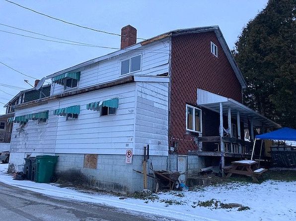16 Arch St