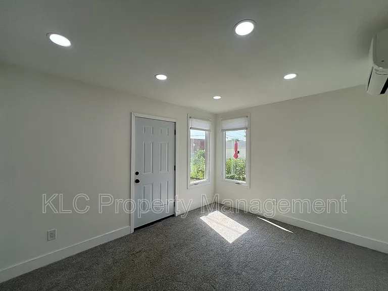 3719 3rd St #1 — Photo 13