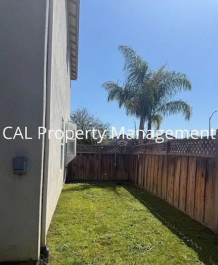 1159 Cobblestone St — Photo 16