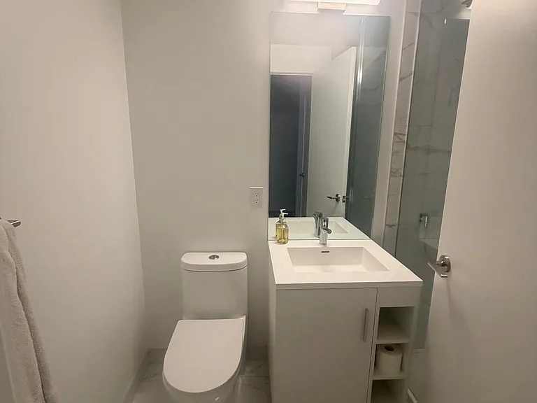 634 Church St #2301 — Photo 7