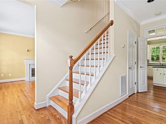 4th image of 1088 Haven Glen Ln