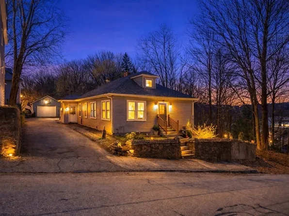 20 Hill St, Webster, MA 01570