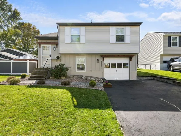 3675 Chainmaker Path, Baldwinsville, NY 13027