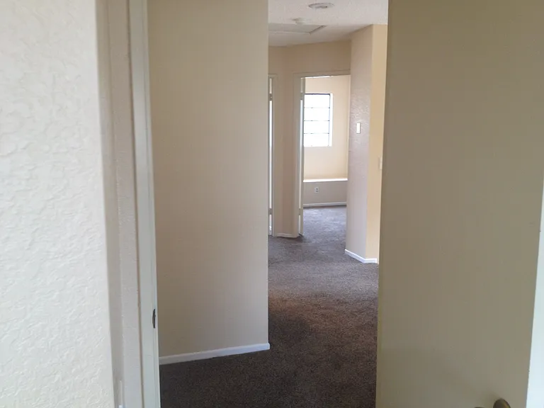 17135 Cambria Ave — Photo 7