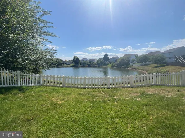 1206 Lake Coventry Ct, Frederick, MD 21702
